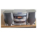 GPX Dual Cassette 3CD Changer Stereo w/AM/FM Radio