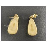 Pair of ivory earrings