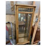 Curved glass display case without shelves, with be