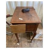 Singer vintage electric sewing machine with very n