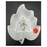 HOLLOHAZA HUNGARY HAND PAINTED PORCELAIN LEAF DISH