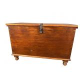 PINE DOVE TAILED BLANKET BOX