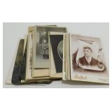 25 Vintage Picture Cards - 2 Metal Cards