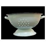 Green enamel collander