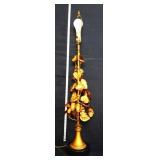 Vintage gold tone leaves & flowers lamp