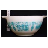 Vintage Pyrex butterprint #441 mixing bowl