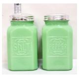 Pair jadeite salt/pepper shakers