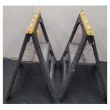 Plastic Foldable Sawhorses with Shelf