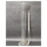 Curtin Gravity Scale & Kimax USA Cylinder Beaker