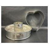 Vintage Pampered Chef Heart Shaped Springform Pan