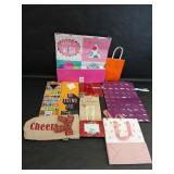 Various Sizes/Designed Gift Bags