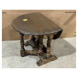 DROP LEAF SIDE TABLE W/ PULL OUT LEGS