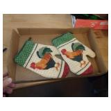 ROOSTER OVEN MITS