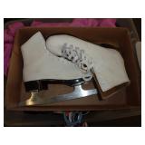 ICE SKATES SZ 4 MED