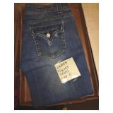 WOMENS VIGOSS JEANS SZ 11