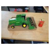 ERTL METAL JOHN DEERE COMBINE