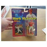 1999 MARK MCGWIRE FIGURE