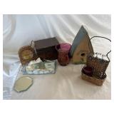 Assorted lot of household declarative items