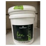 5 Gal. Benjamin Moore Ben Flat Finish - Premium