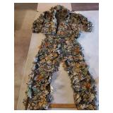 Cabelas Camo Hunting Jacket & Pants Size XL