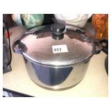 Stainless Dutch Oven (10" Diameter)