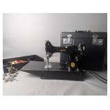 Singer Featherweight 221-1 Portable Electric