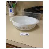 Pyrex Golden Tulip Dish