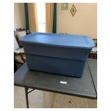 Plastic Storage Tote (blue)