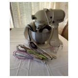 VTG KitcheAid Stand Mixer & Utensils