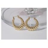 14K shrimp hoop earrings, 4.17g, 1.12"