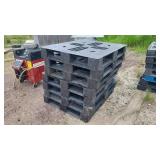 Plastic Pallet - Sells x 7