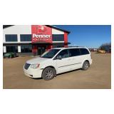 2010 Chrysler Town and Country Leather Van 4.0L