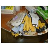 ASSORTED NEW GLOVES