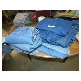 STACK OF MENS JEANS 32-36 WAIST SIZES