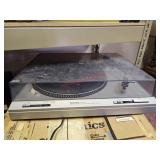 Technics SL-B202 turntable - off train room