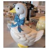 Vintage goose cookie jar Kitchen island