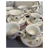 Villeroy & Boch floral china set 1 large saucer