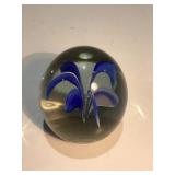 Glass paper weight