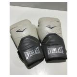 Marshall arts gloves