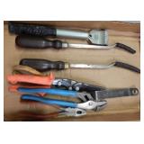 Vtg lot tools, Grip Locks, Scrappers, Pliers