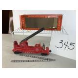 Vtg. Lionel NO. 3512 operating fireman and ladder