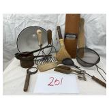 Vintage misc kitchenware lot