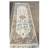 8ï¿½ x 32" pink blue and white carpet runner