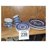 Blue dishes