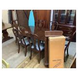 Ethan Allen Dining Table w/ 6 Chairs