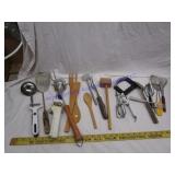 COOKING UTENSILS