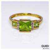 10K yg Diamond & Peridot Ring Size 7