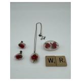 Vintage lucite roses, jewellery set