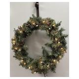 Moms 24" light up Christmas wreath