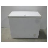 37" x 32" x 20" Kenmore Box Freezer Powers On